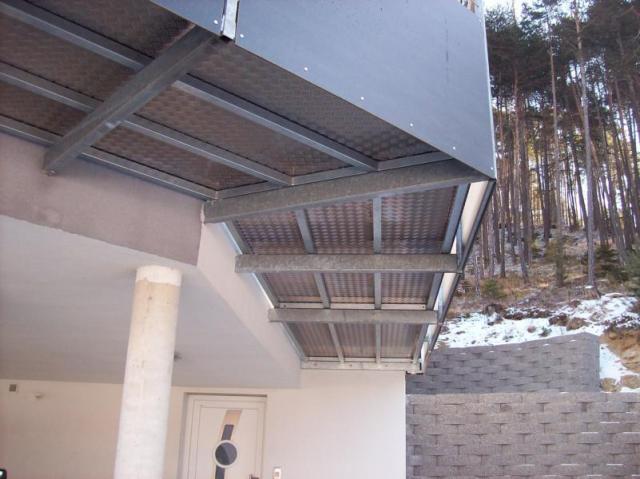 verzinkte Stahlbalkon Konstruktion Geländer mit Exteriorplatten/Niroseile und Nirohandlauf